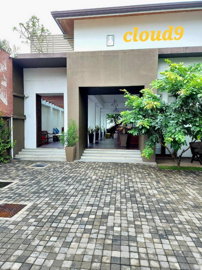 Hotel Cloud 9 Negombo Exterior foto