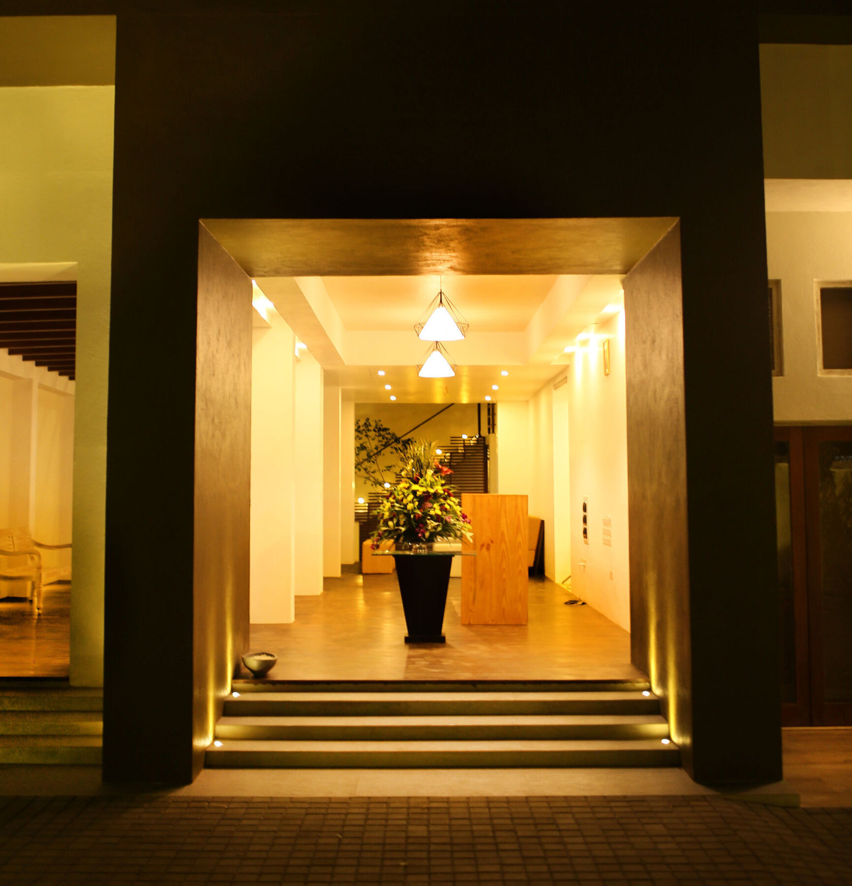 Hotel Cloud 9 Negombo Exterior foto